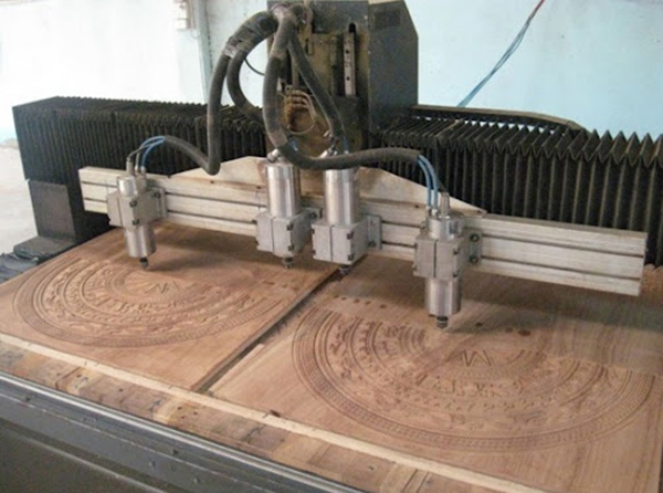 Cách sử dụng máy CNC cắt gỗ dễ dàng